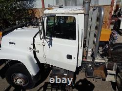 FORD CAB and front end L9000 (GOOD CONDITION NO RUST GOV)